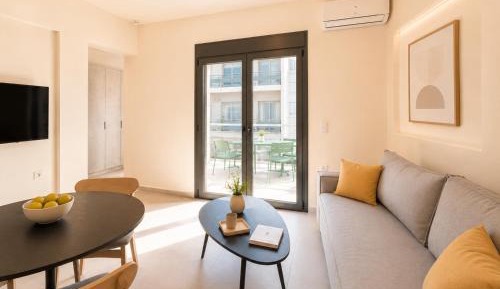 One-Bedroom Apartment with Balcony