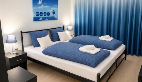 Superior One-Bedroom Apartment with Balcony