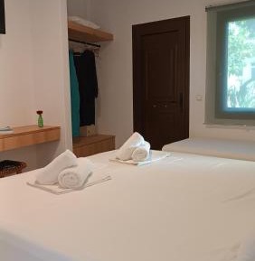 Triple Room with Terrace