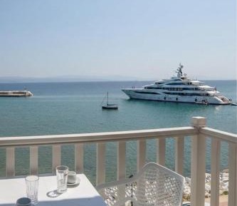 Family Two-Bedroom Apartment with View