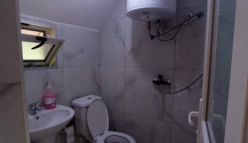 Basic Triple Room