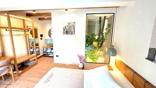 Superior Double Room with Balcony 