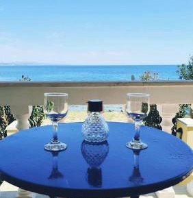 Studio Apartment with Sea View