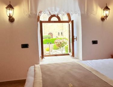 Deluxe Double Room with Castle View