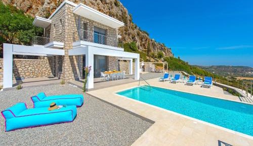 Four-Bedroom Villa