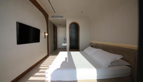 Deluxe Double Room with Balcony and Sea View
