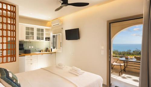 Signature Renovated Queen Studio Apartment with Balcony & Sea View