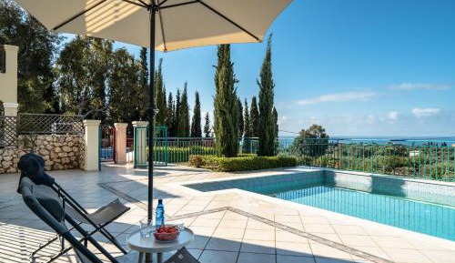 Two-Bedroom Deluxe Apartment with Ocean View