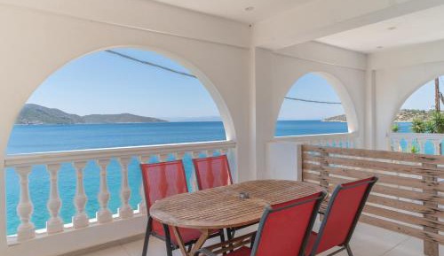 Superior One-Bedroom Apartment with Balcony