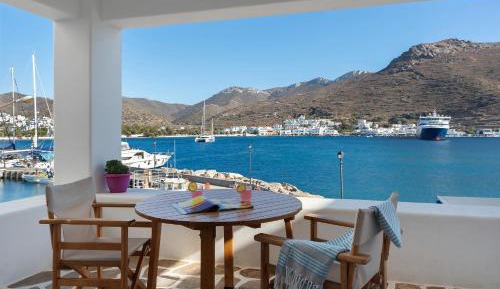 Two-Bedroom Deluxe Apartment with Ocean View