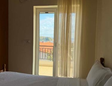 Two-Bedroom Apartment with Balcony and Sea View