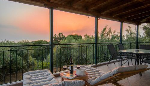 Three-Bedroom Vacation Home 