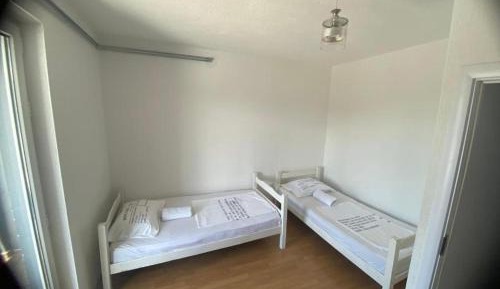 Single Bed in Mixed Dormitory Room