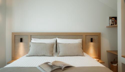 Two-Bedroom Apartment with Sea View