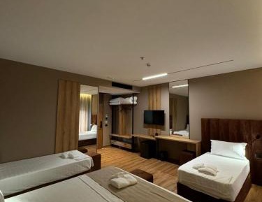 Deluxe Quadruple Room