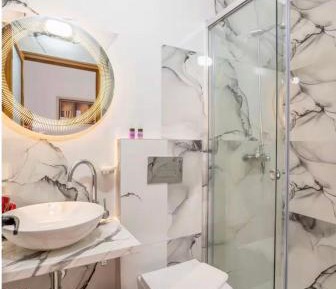 Deluxe Double Room with Balcony and Sea View
