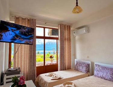 Double Room with Lake View