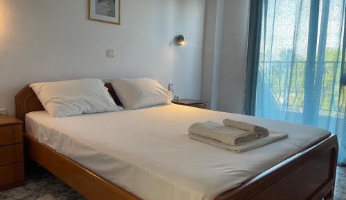 Deluxe Double Room with Balcony and Sea View