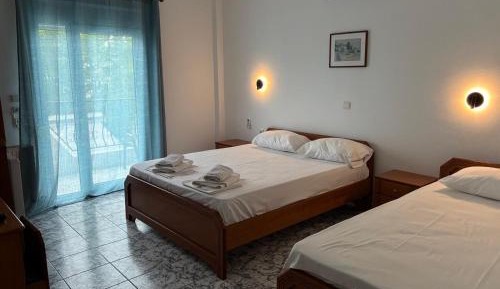 Standard Triple Room with Sea View