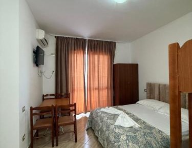 Classic Quadruple Room