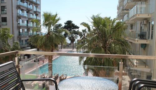 Superior One-Bedroom Apartment with Balcony