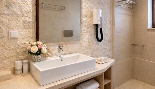 Family Suite with Private Pool (2 adults +  2 children)