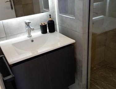 Double or Twin Room with Partial Sea View