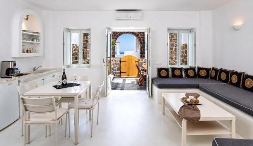 One-Bedroom Villa with Terrace (Votsalo)