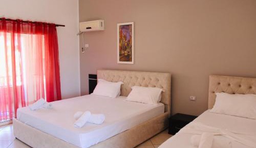 Economy Triple Room
