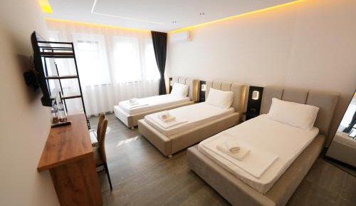Triple Room with Balcony