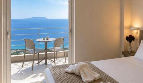 Deluxe Double Room with Balcony and Sea View