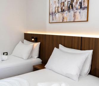 Triple Room with Private Bathroom