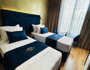 Deluxe Double or Twin Room with City View