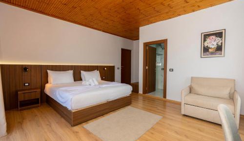 Double Room with Private Bathroom