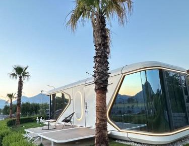 One-Bedroom Villa