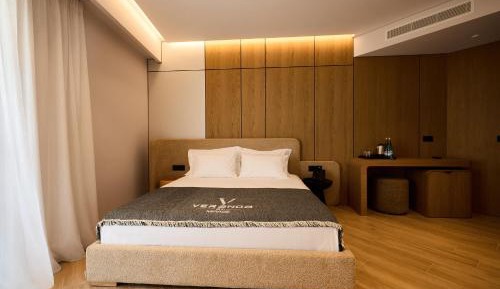 Junior Suite with Balcony Sea View and Bath Tub