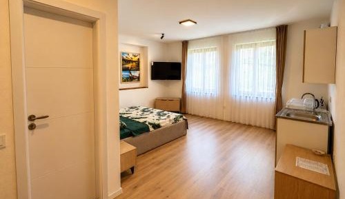 Large Double Room