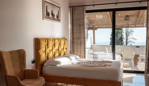 Quadruple Room with Balcony