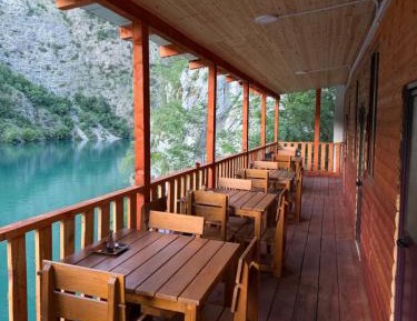 Triple Room with Lake View