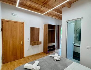 Double Room with Private Bathroom