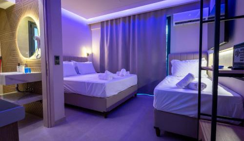Deluxe Triple Room with Sea View