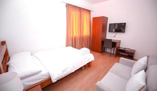 Triple Room with Shared Bathroom
