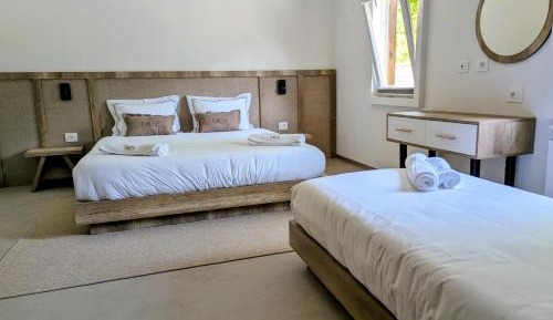 Mixed Dormitory Room