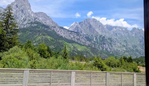 Three-Bedroom Apartment with Mountain View