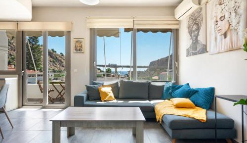 Two-Bedroom Deluxe Apartment with Ocean View