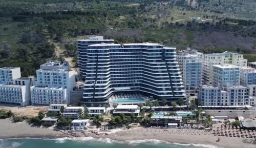 Two-Bedroom Apartment with Sea View