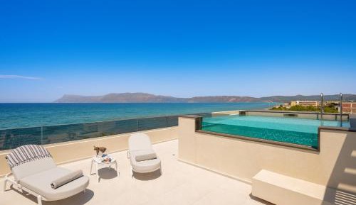 Suite with Private Pool