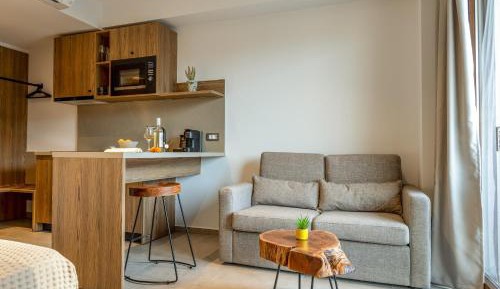 Junior Suite with Pool View