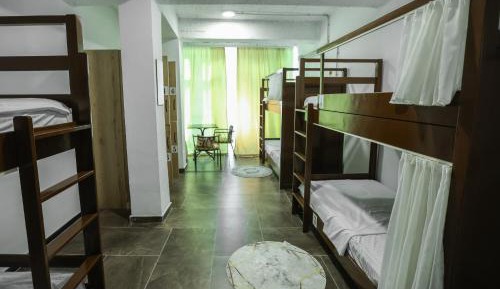 Bed in 6-Bed Mixed Dormitory Room