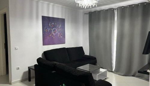 Two-Bedroom Deluxe Apartment with Balcony